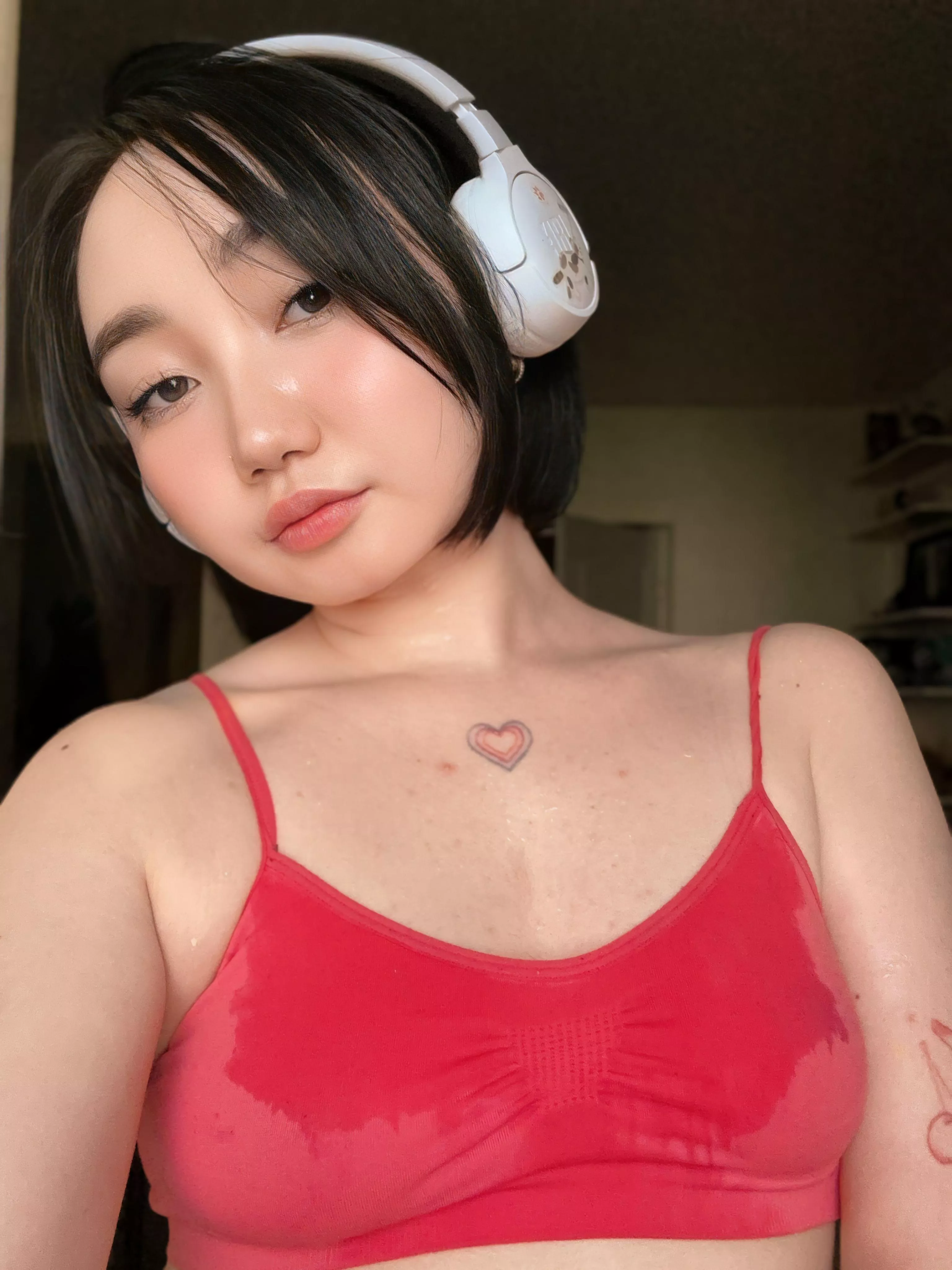 selfie of a sweaty girl