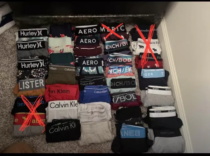 [Selling] [$15] [USA] (19) Dm me for more info and customizations! 