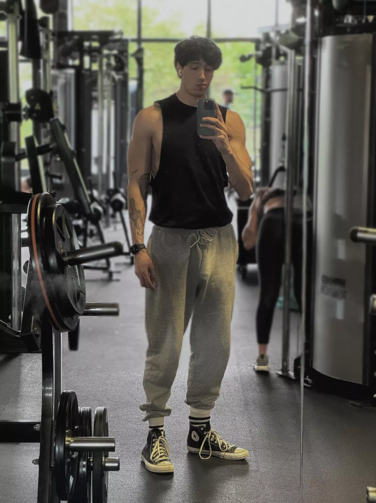 Went to the gym in gray sweats