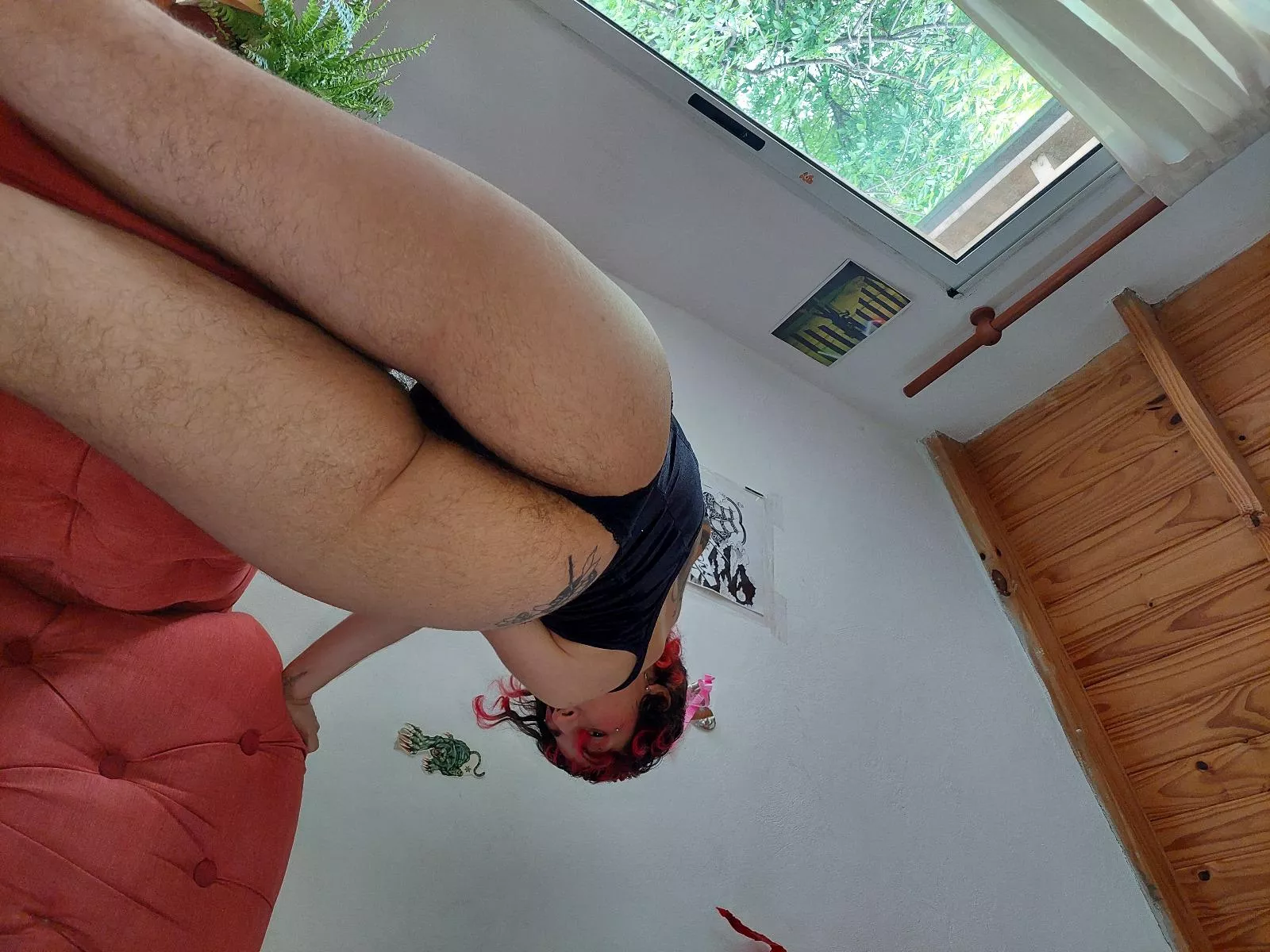 you should smell my hairy ass [p]	