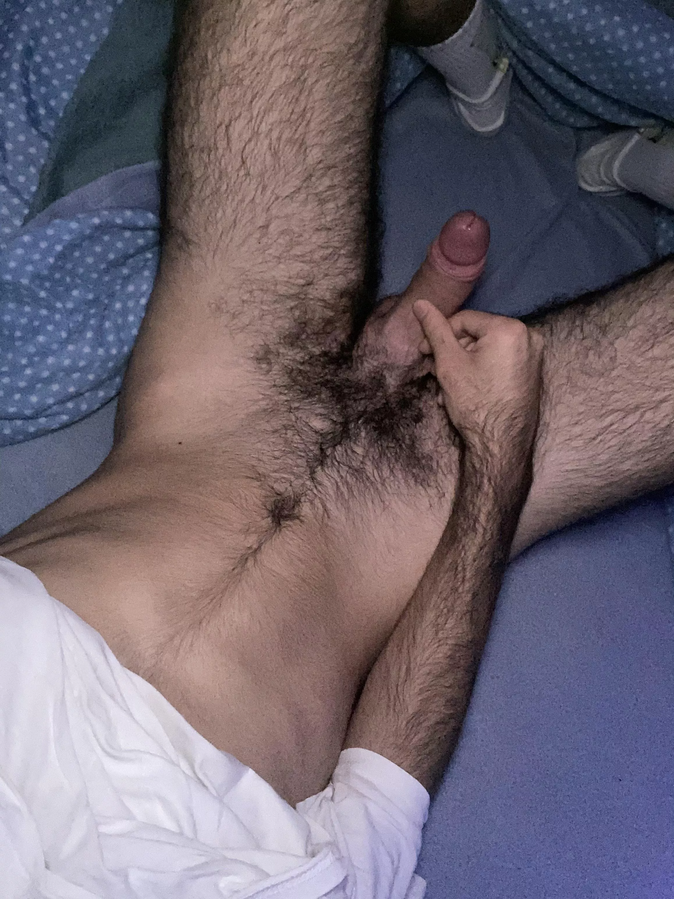 19 i've been so horny lately,i need someone to fuck