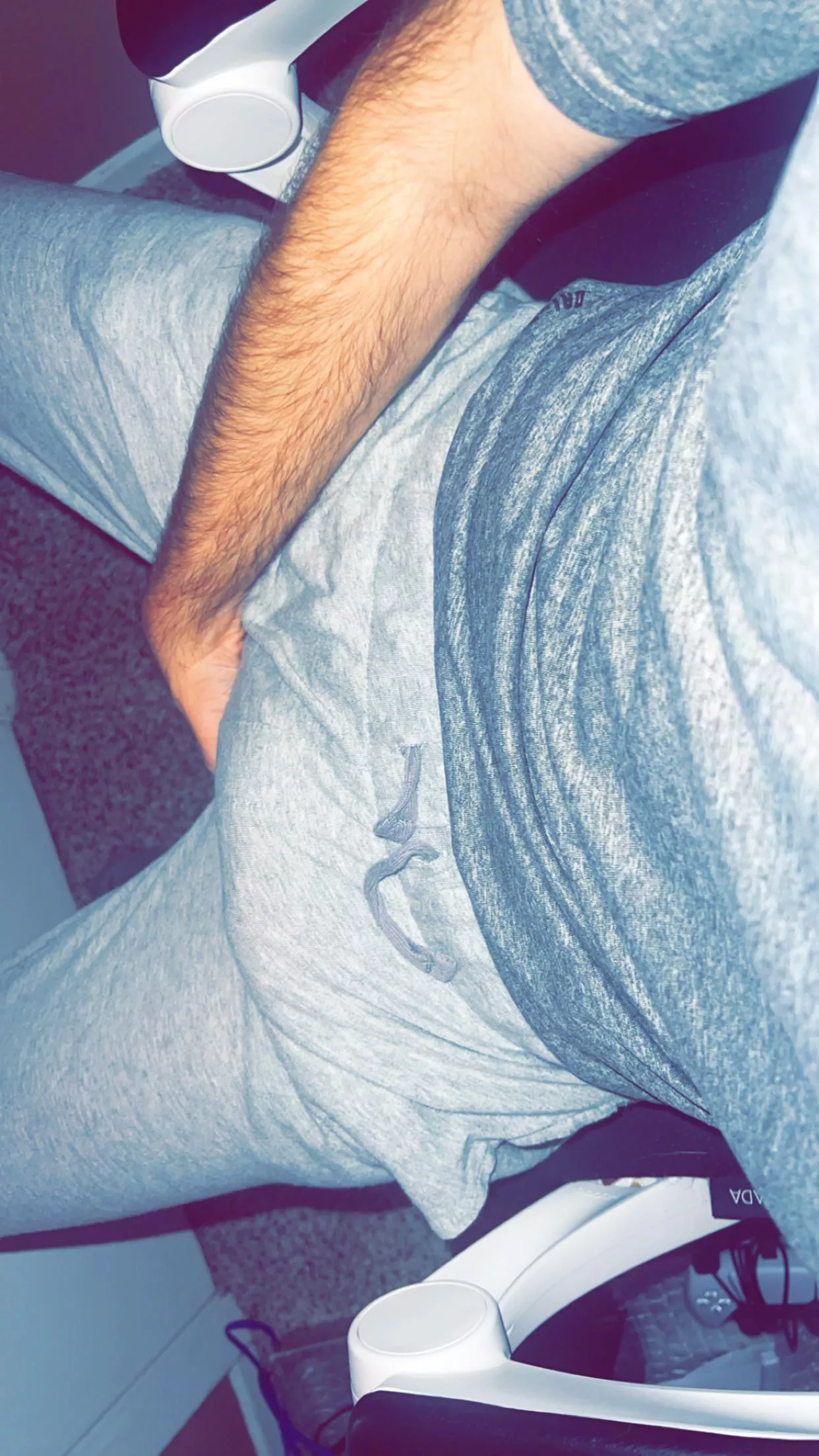 20 curious big dick college kid @jdsliim