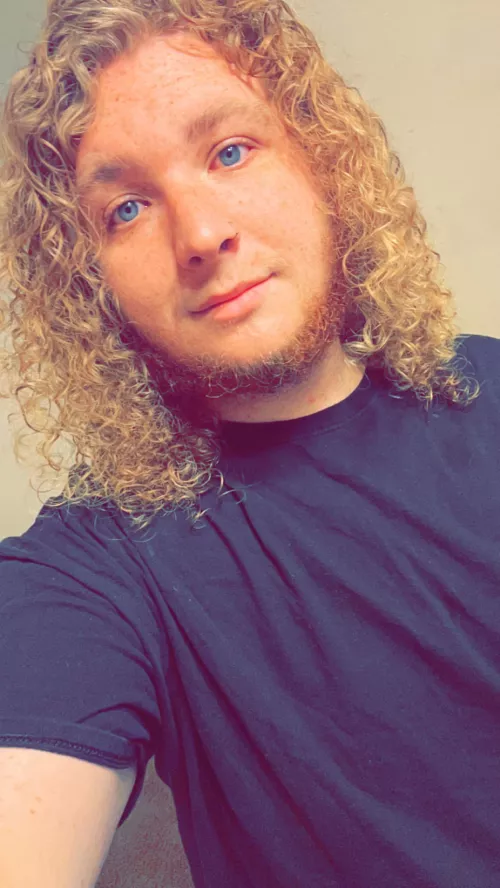 23 I will be in Conroe today if anyone can host or wants to do CarPlay hit me up 