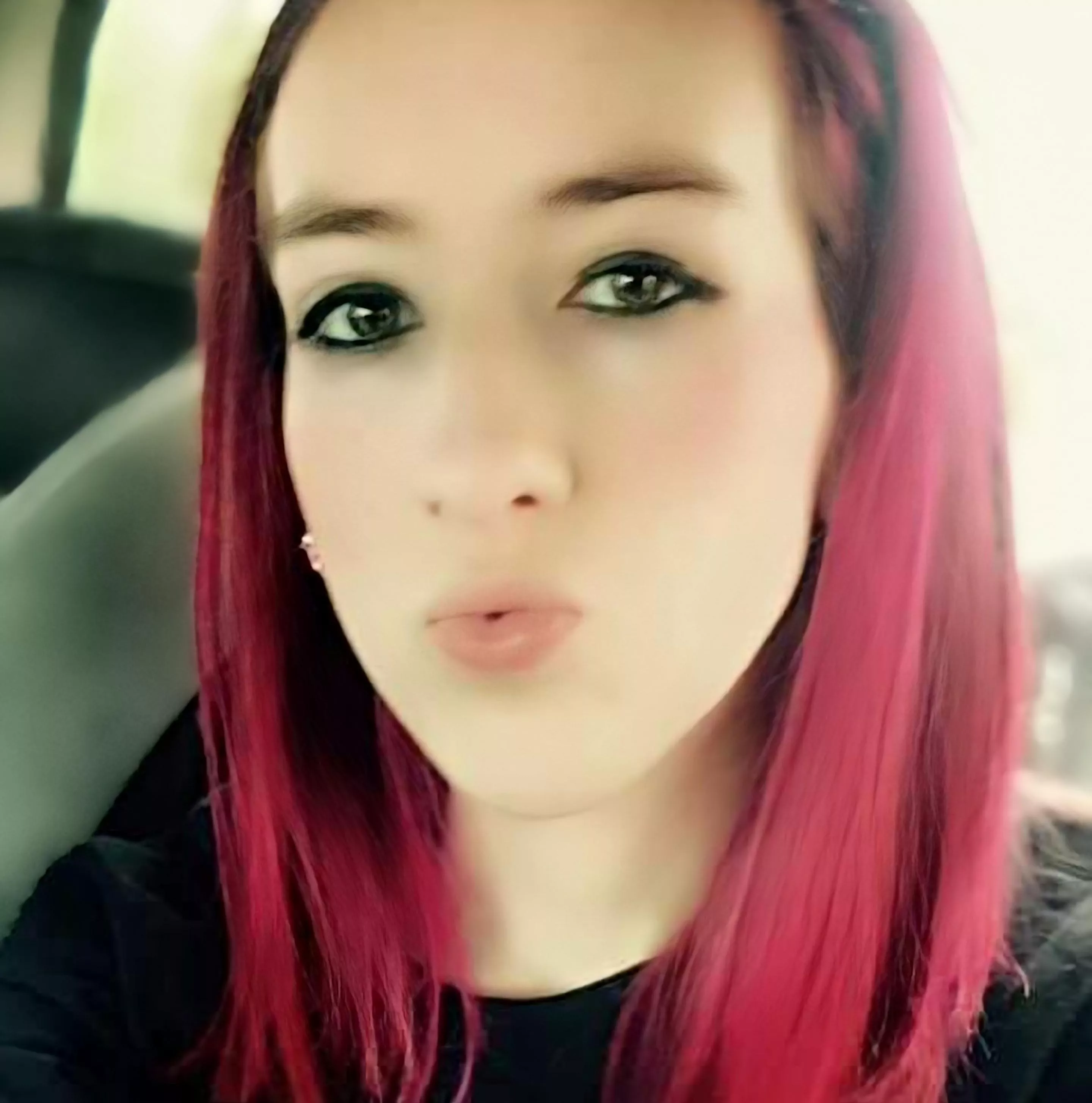 26 F4M (Charleston,WV)