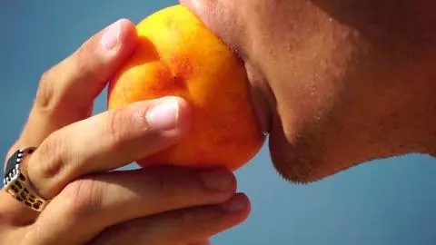 34 [M4F] (21701) I just want to go down on you