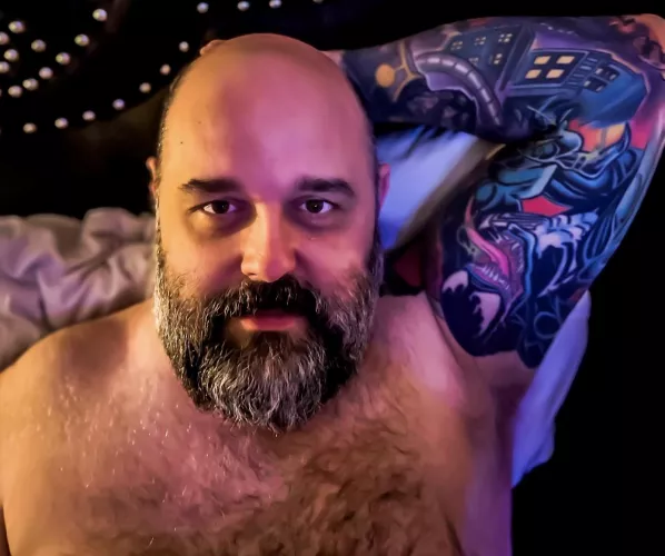 45 [M4F] #Durham - In Durham for work this week and need some fun stress relief to enjoy this hotel room with me. 5’10” Dad Bod and Pleasure Dom if you are into that sort of thing. 