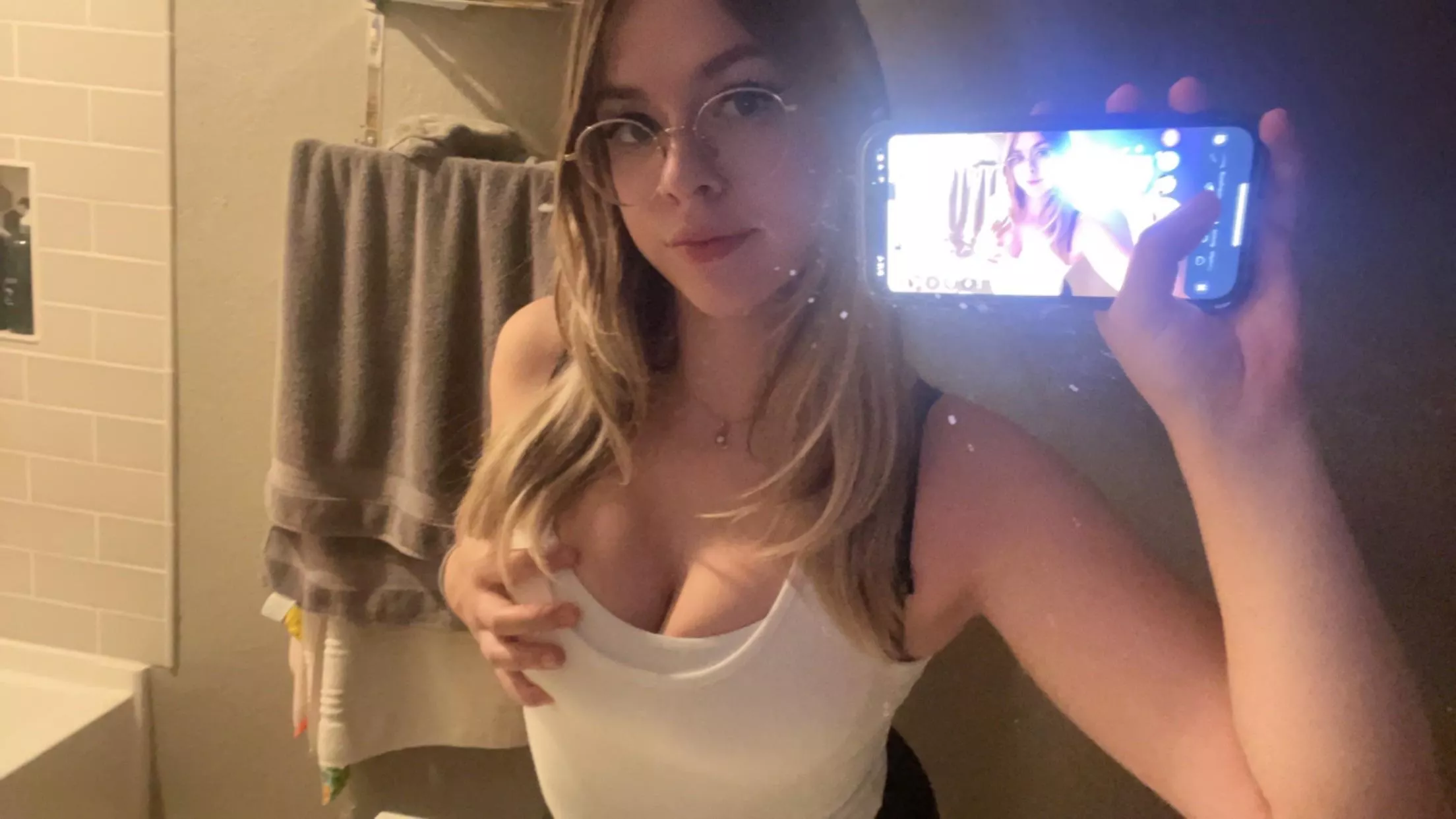 are shy girls cute? F18