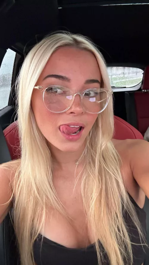 Black top car selfie | SC September 26, 2024