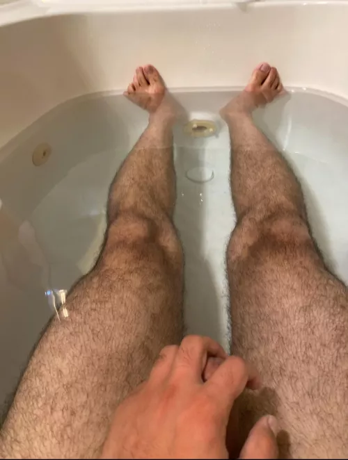 Canadian (M) in Perth. Anyone wanna hang? Would love to make some good memories. Open for all safe moves