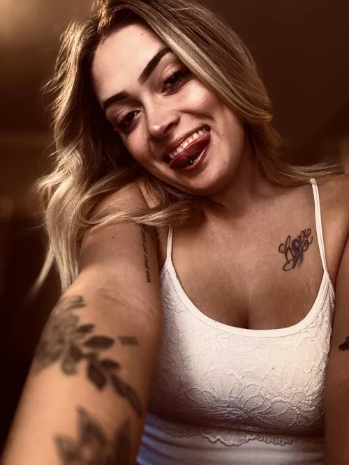 Come to mommy sweet boy