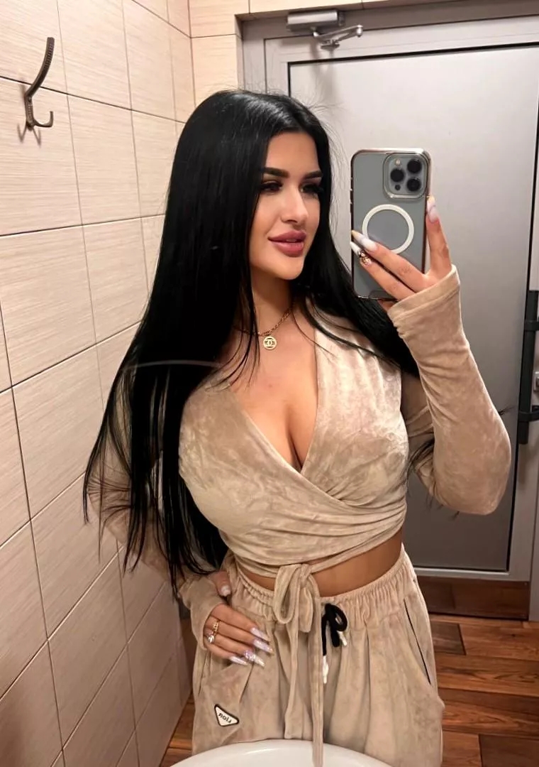 Embrace the magic of my sexiness, humor, and ability to create an unforgettable good time Let me prove it