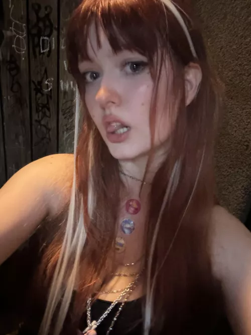 [findom] Who wants to fund my clubbing addiction? 😋