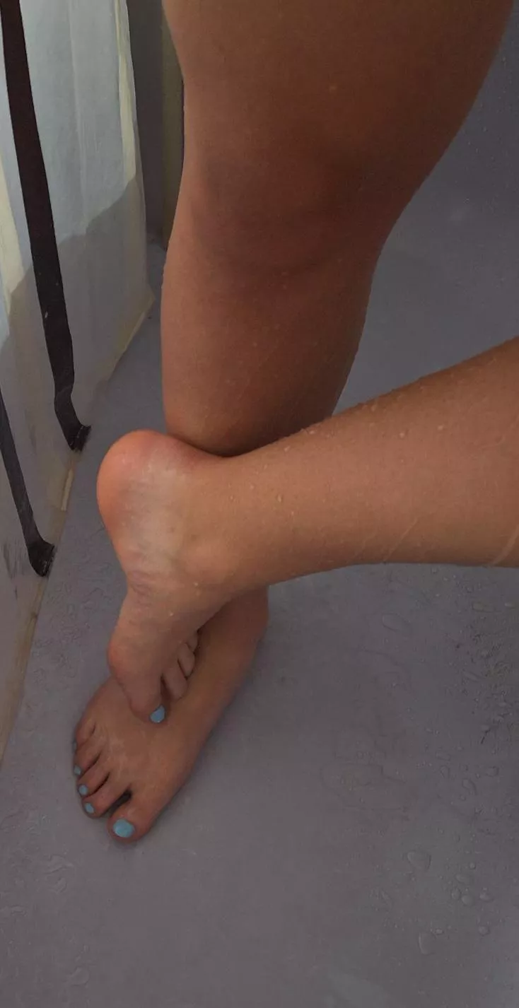 Help me now. It was a loooong day 🩵😉