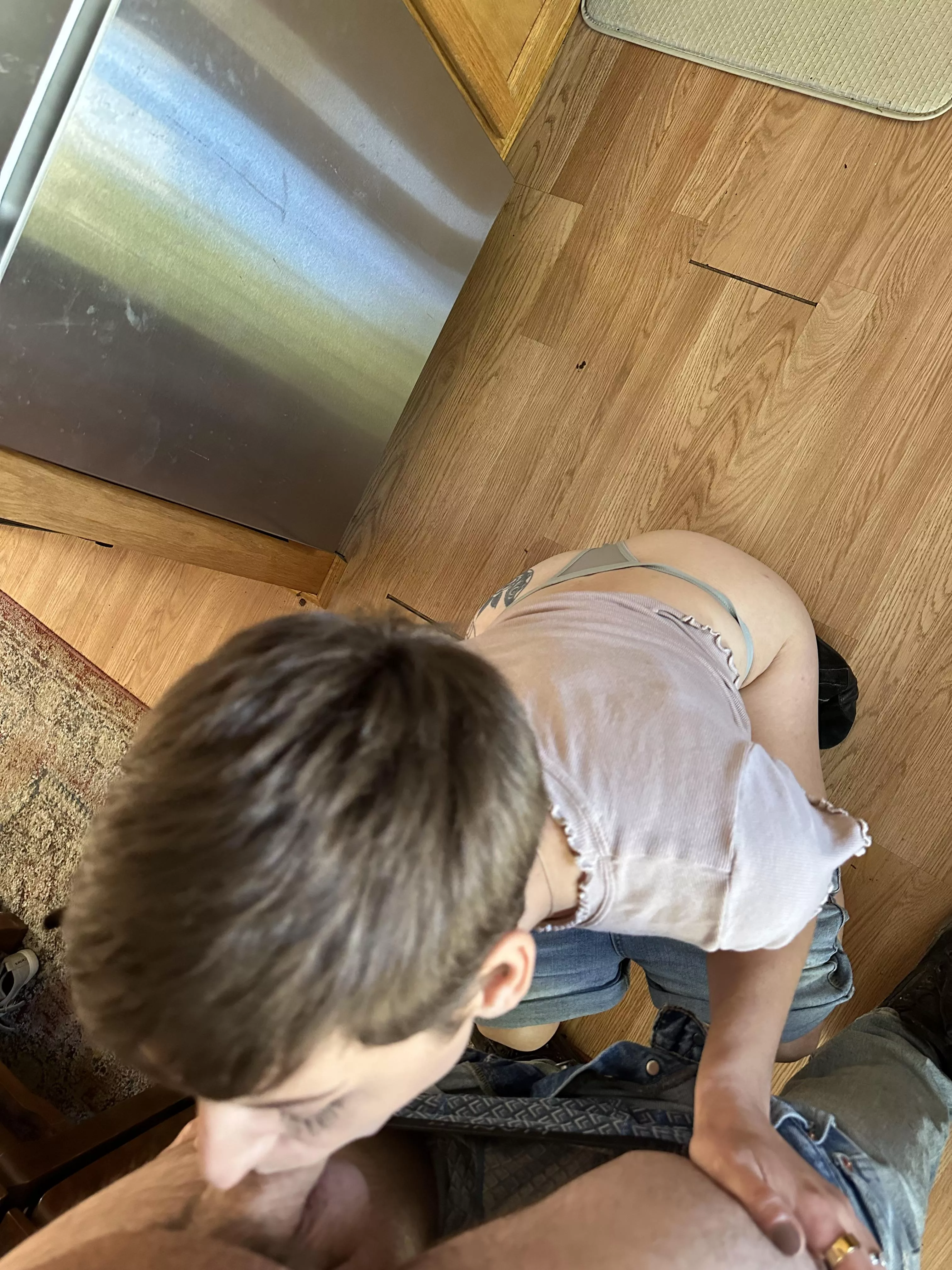 Her pants slipped a little far down, does this still count?