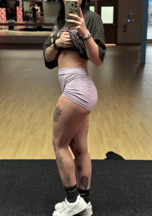 hope I didn’t distract you from work🫣