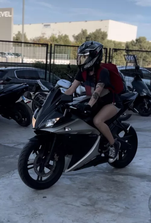 How I pull to the gym 🖤