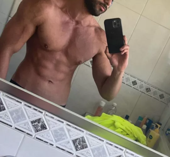 How’s the tan? 19M