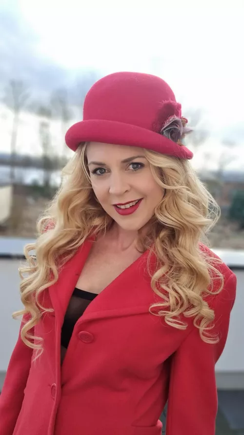 I capture my reflection in this selfie, pondering whether I'm just an ordinary girl or one of those sinfully hot temptresses.