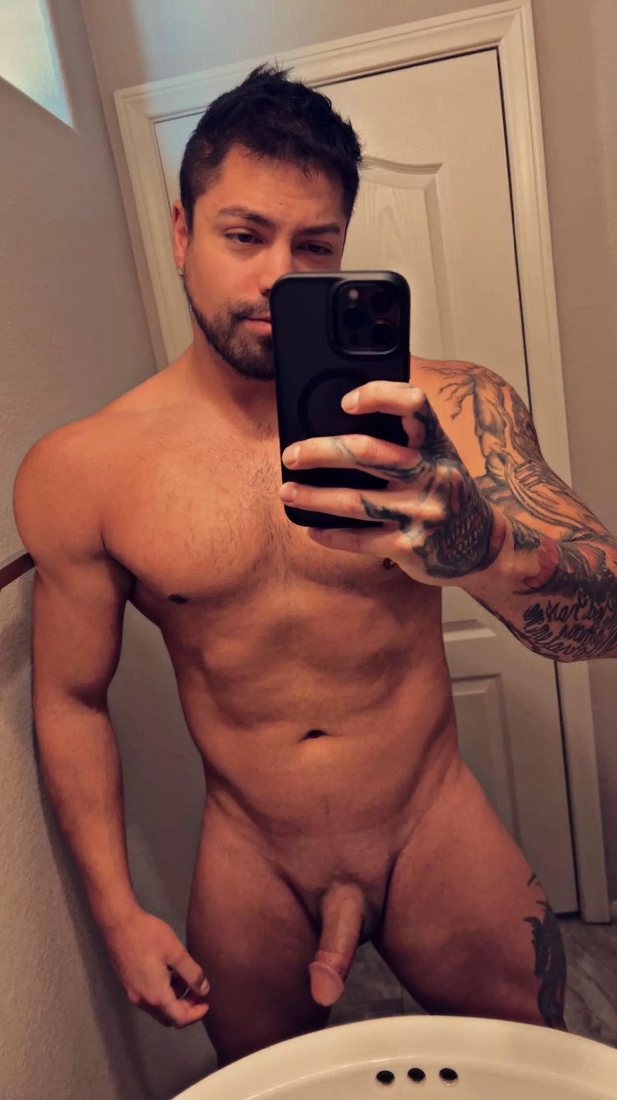 I just wanna be naked all day 