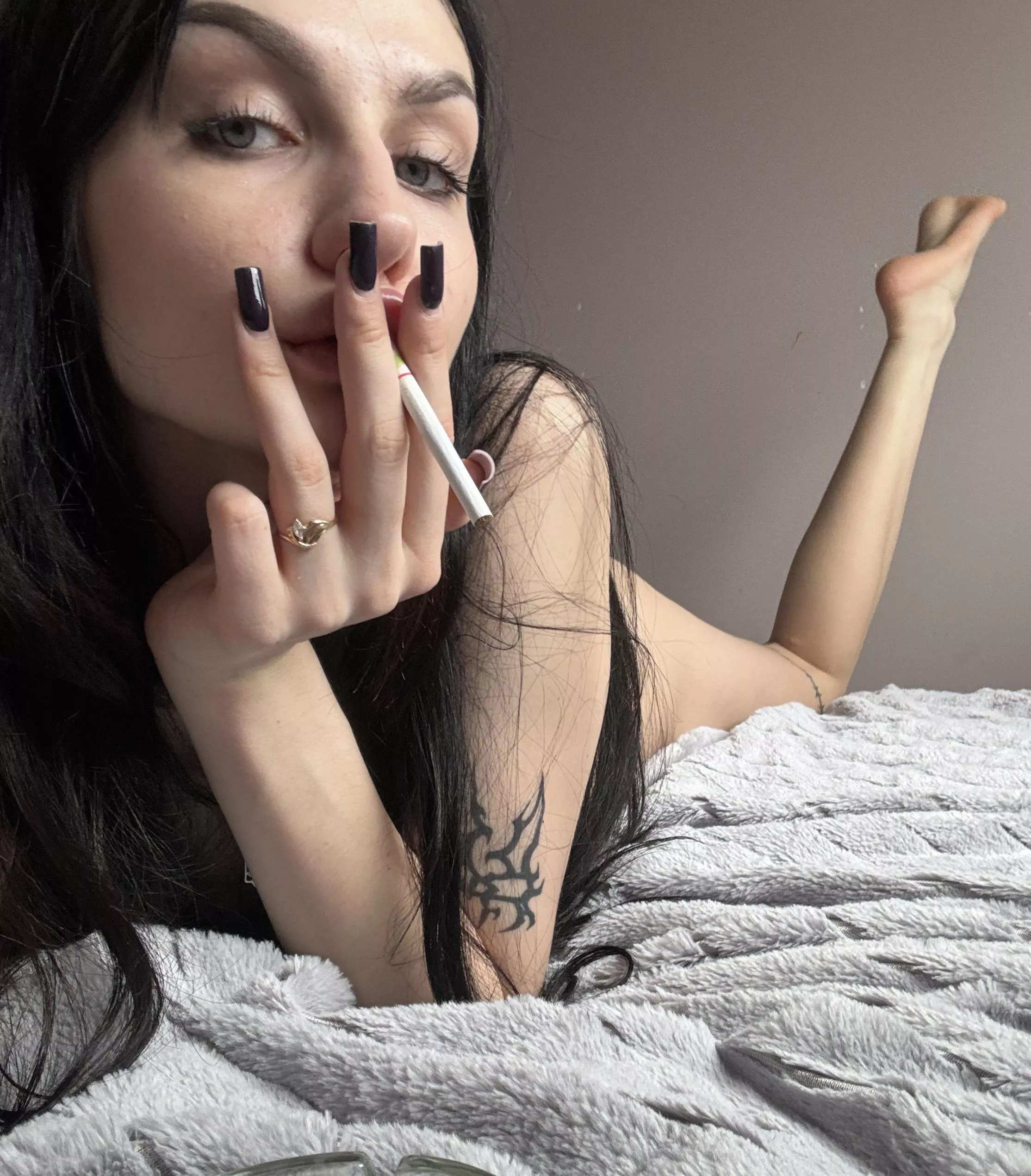 I look sexy when I blow smoke