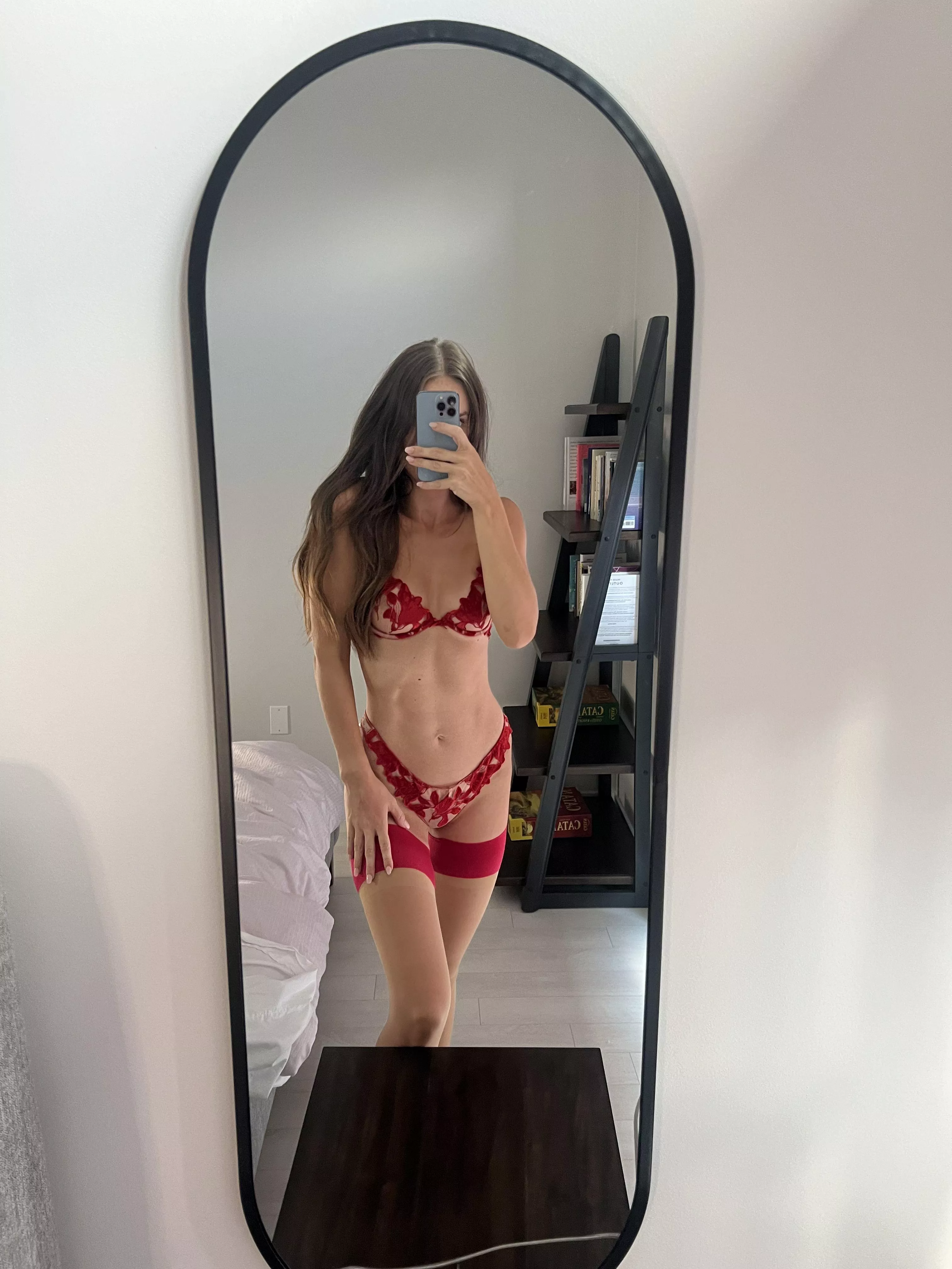 I love how my abs look in red