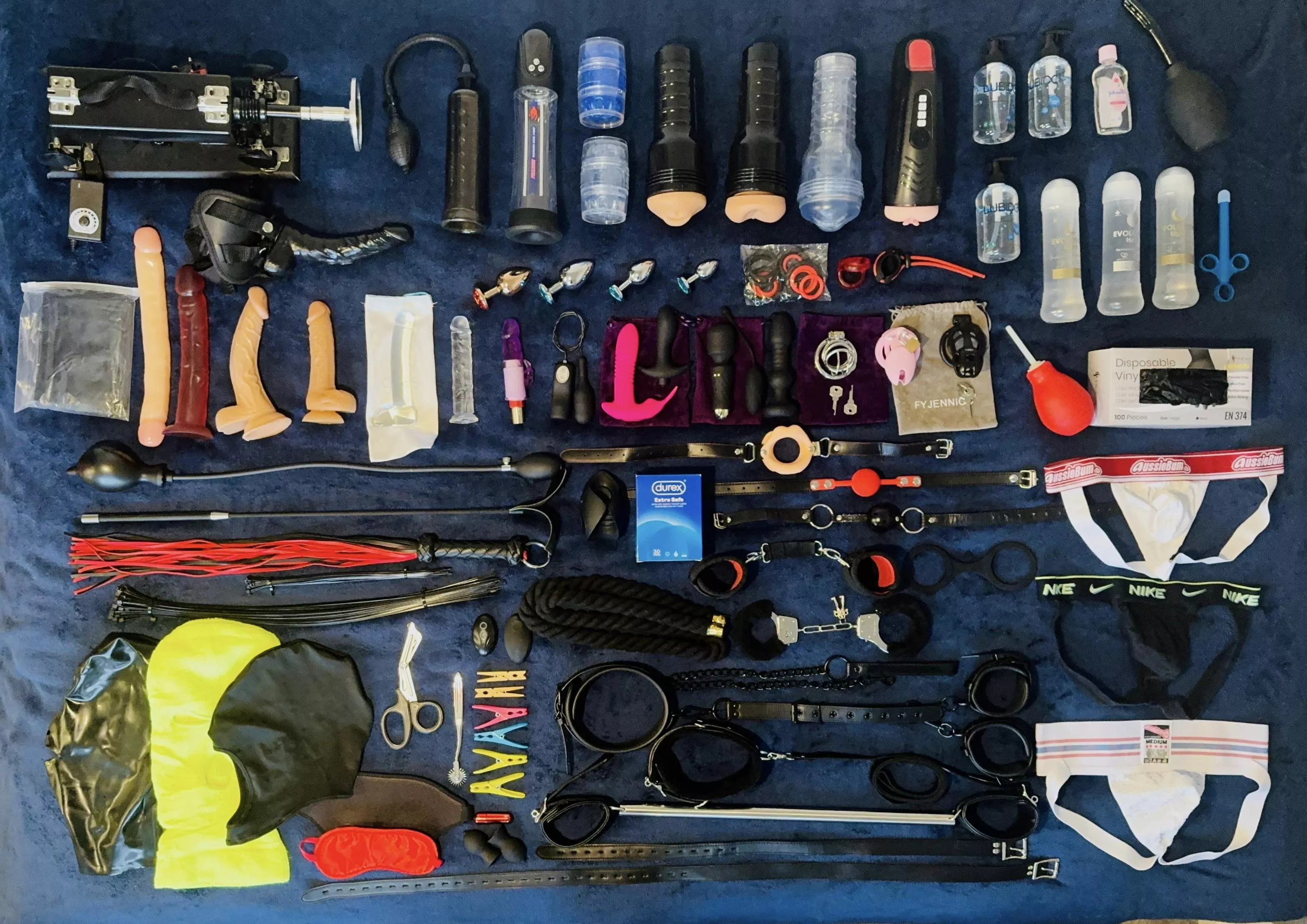 In Manchester again this Friday. 24 year old Dom/Sub couple looking for a third Sub or Dom to play with. Message if interested. We will be accommodating. 18-30 only 😈😝