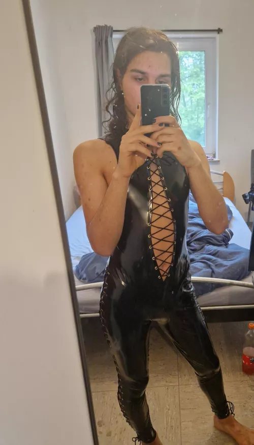 Leather enjoyers Rise