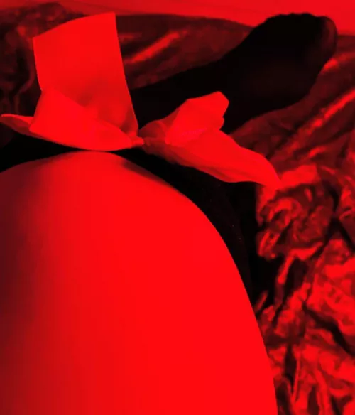 Look but can’t touch!😈 #feetfinder #feetsub #feettribute #findomfeet #findom #finsub #FOOTFETİSH #GOON