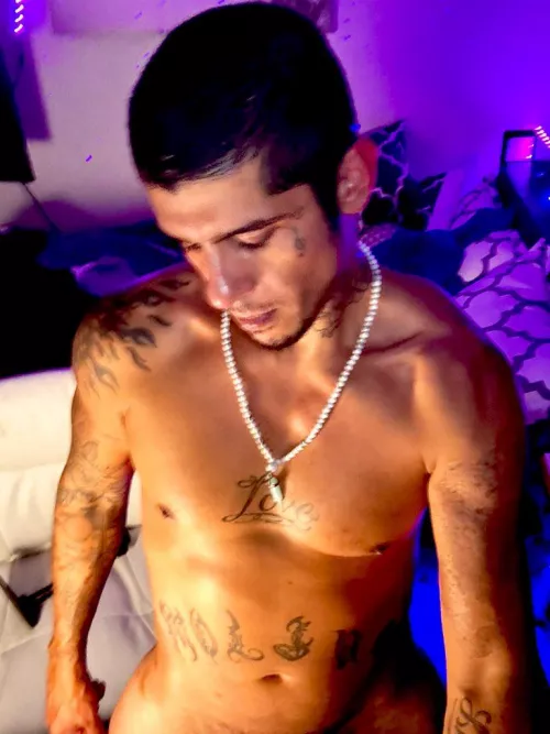 Lookin for a sexy girl 