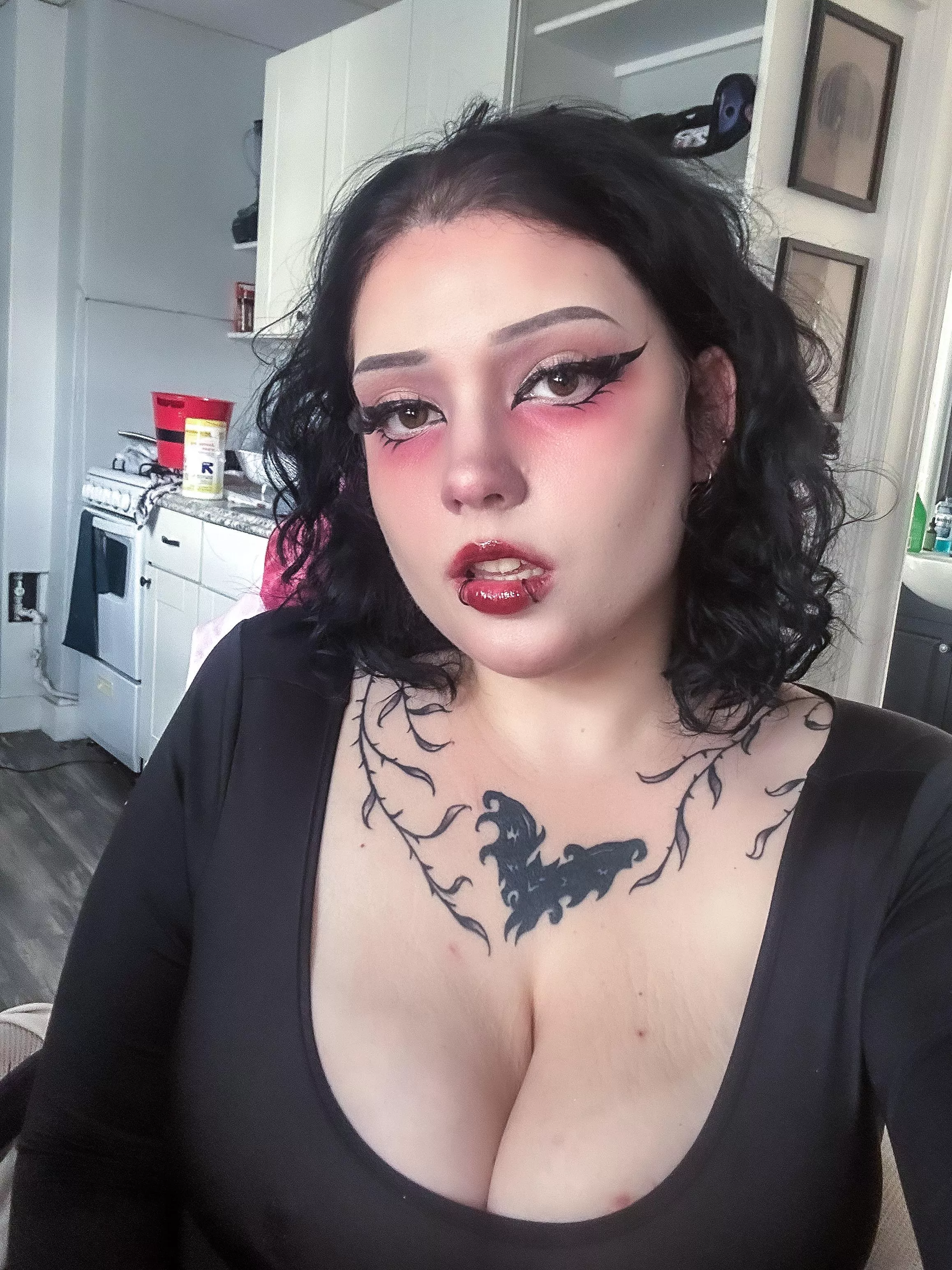 me mere moments before i make an attempt at ur jugular