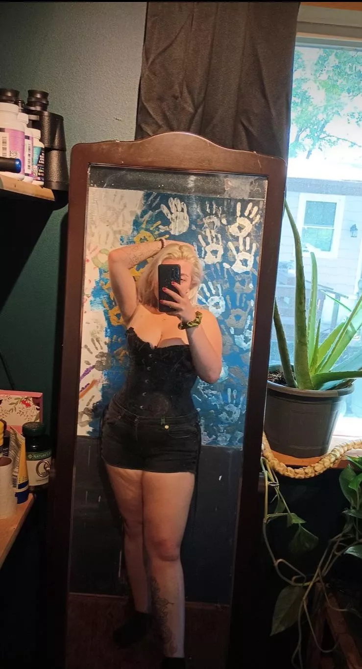 Mom bod in corset