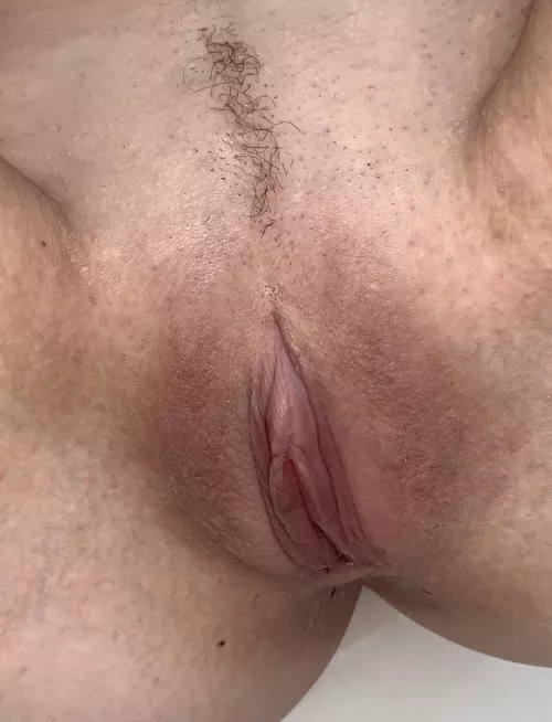 Over filled my pussy with multiple creampies