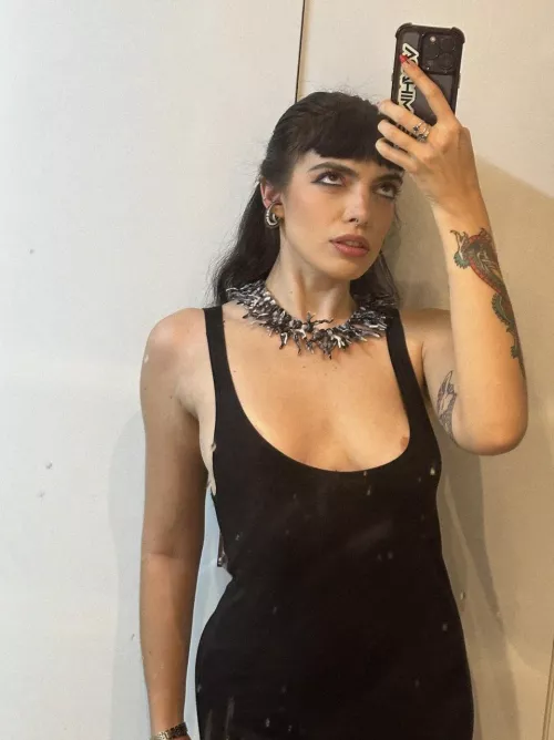 Pittsburgh im a little naughty and a lot of fun… wanna play with me? 23F 