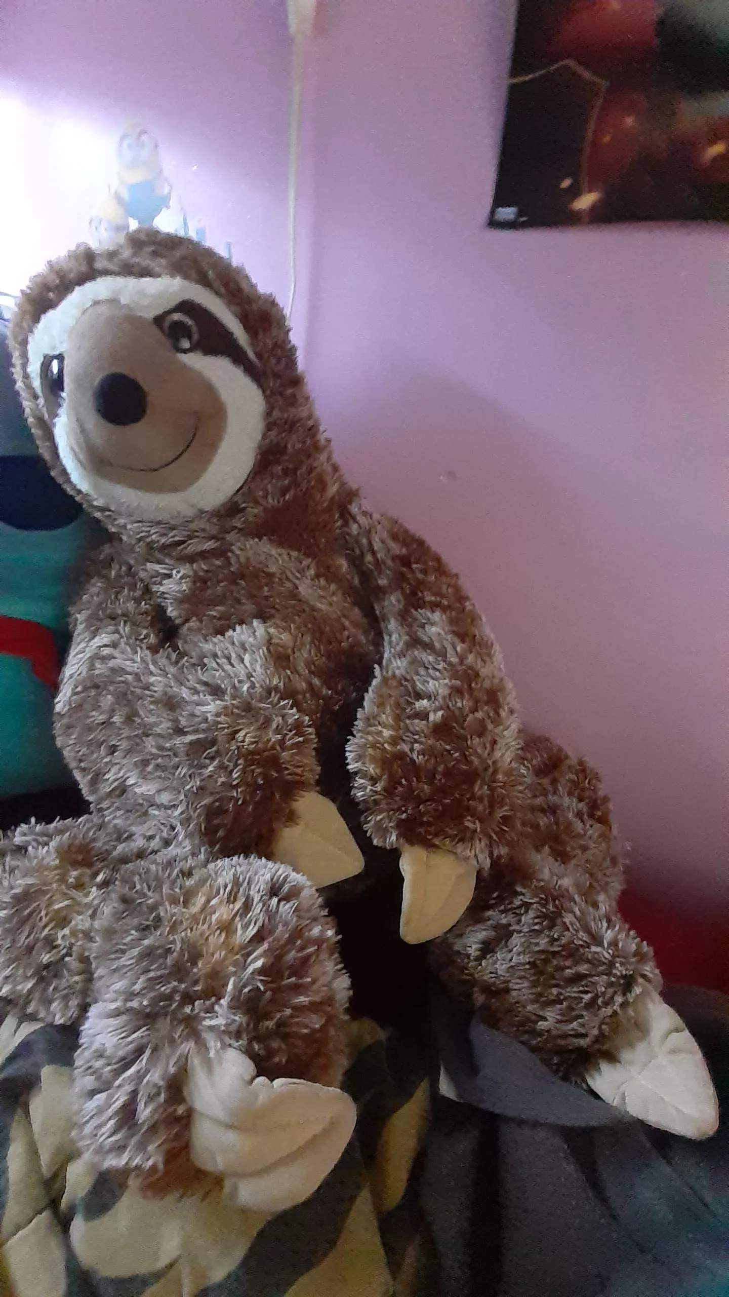 She is so adorable and sexy in the way she sits.