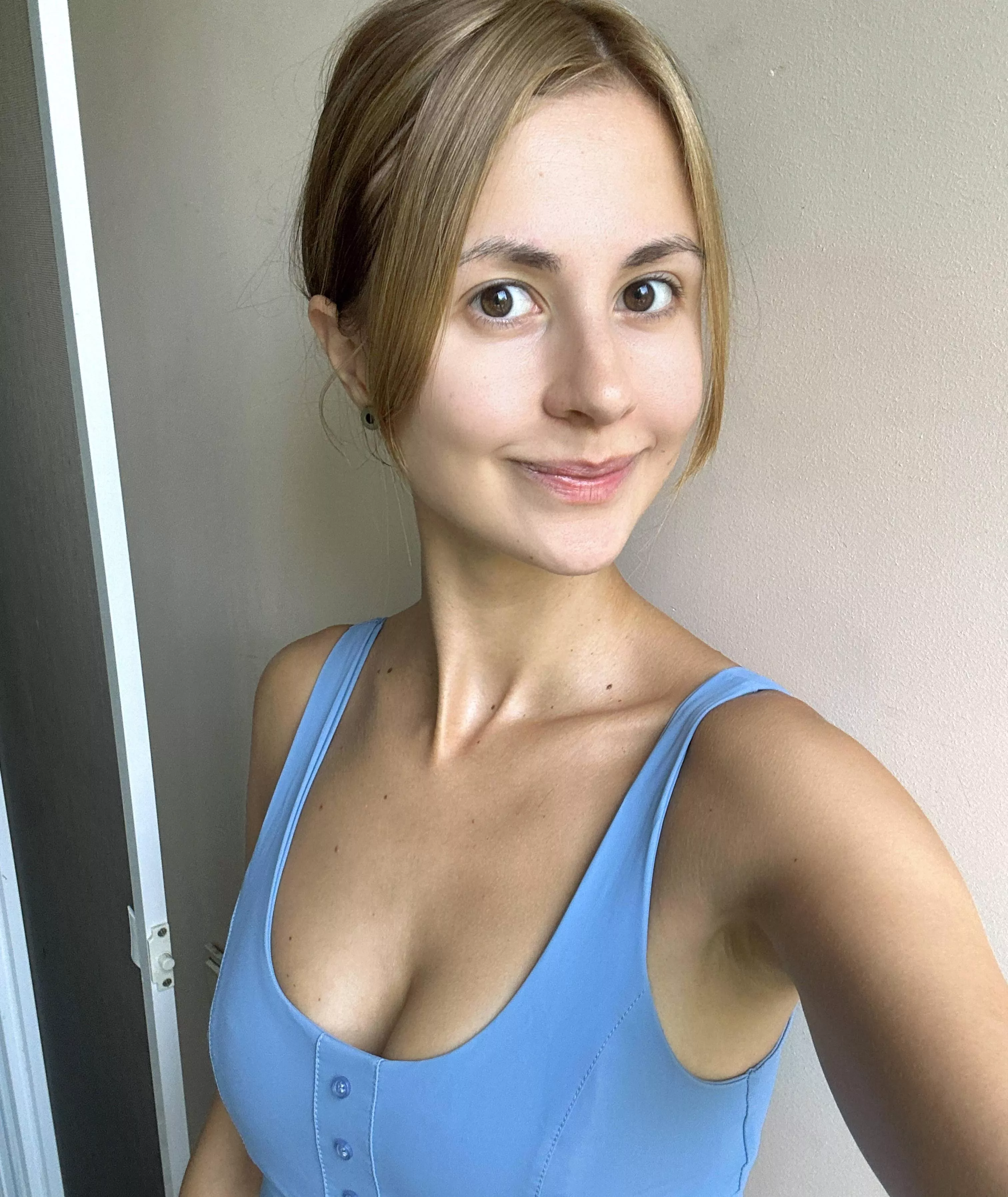 smile if you want to have sex with me