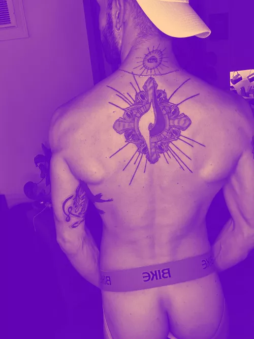 What’s your favorite part about this pic ? 💙