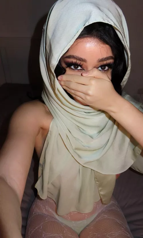 Wild spirit, unshaken and free.