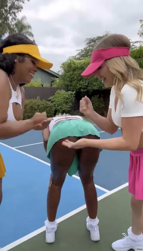 Would love to see this trendy game as a full on scene. Maybe a little tedious but it could be so fun