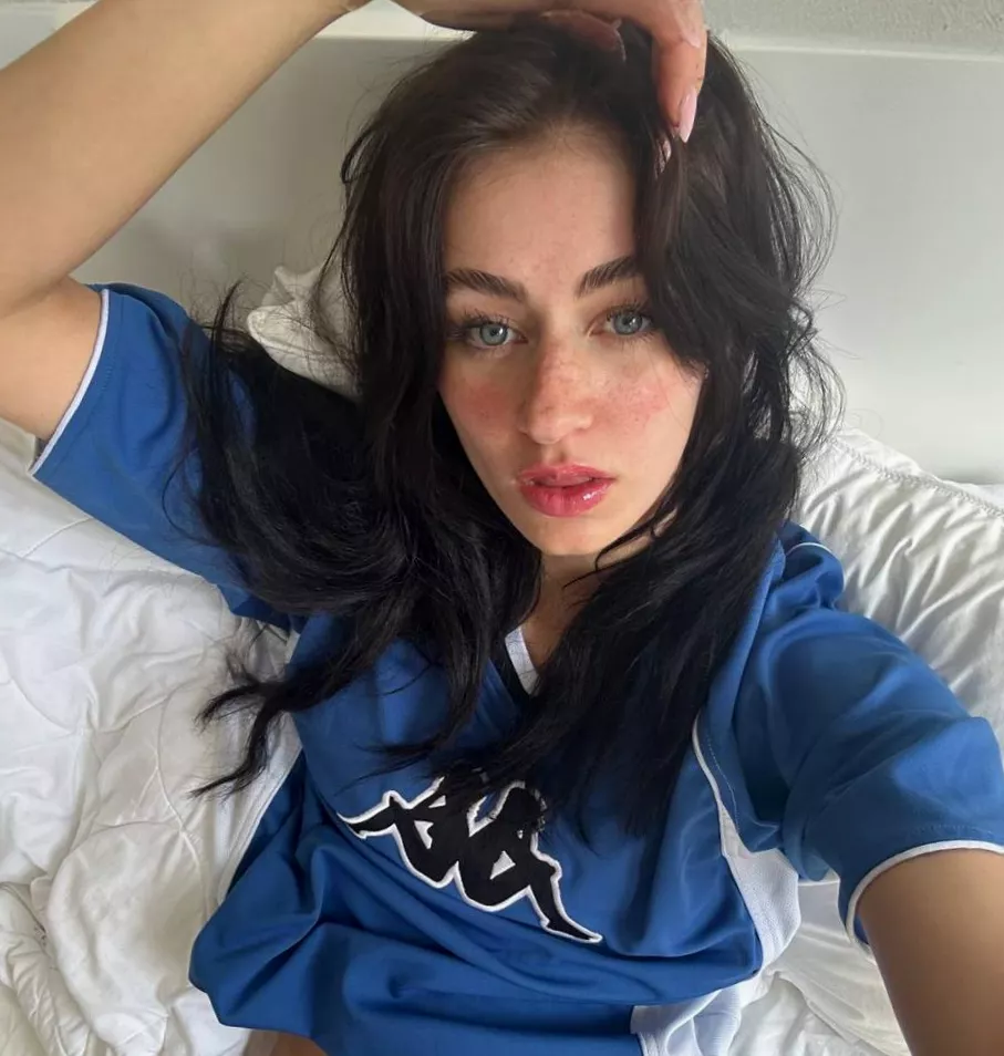 You should smile when we fuck, too