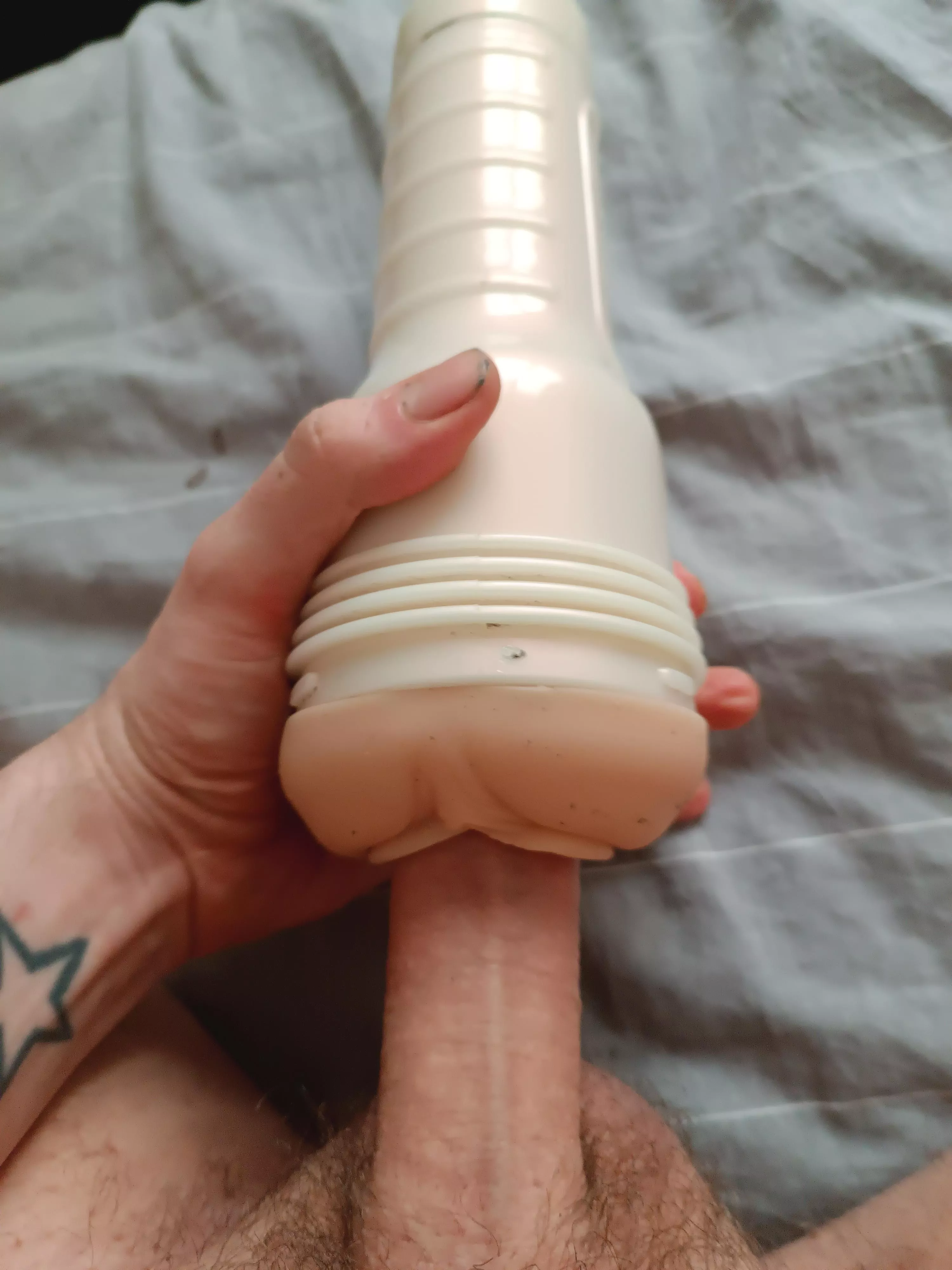 18+ only. Need someone to ride me. 🔥🥵