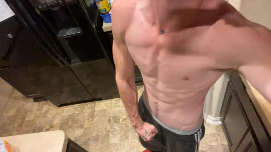 22 [m4A] Only into CarPlay can be top or bottom, 7 inch hmu;)