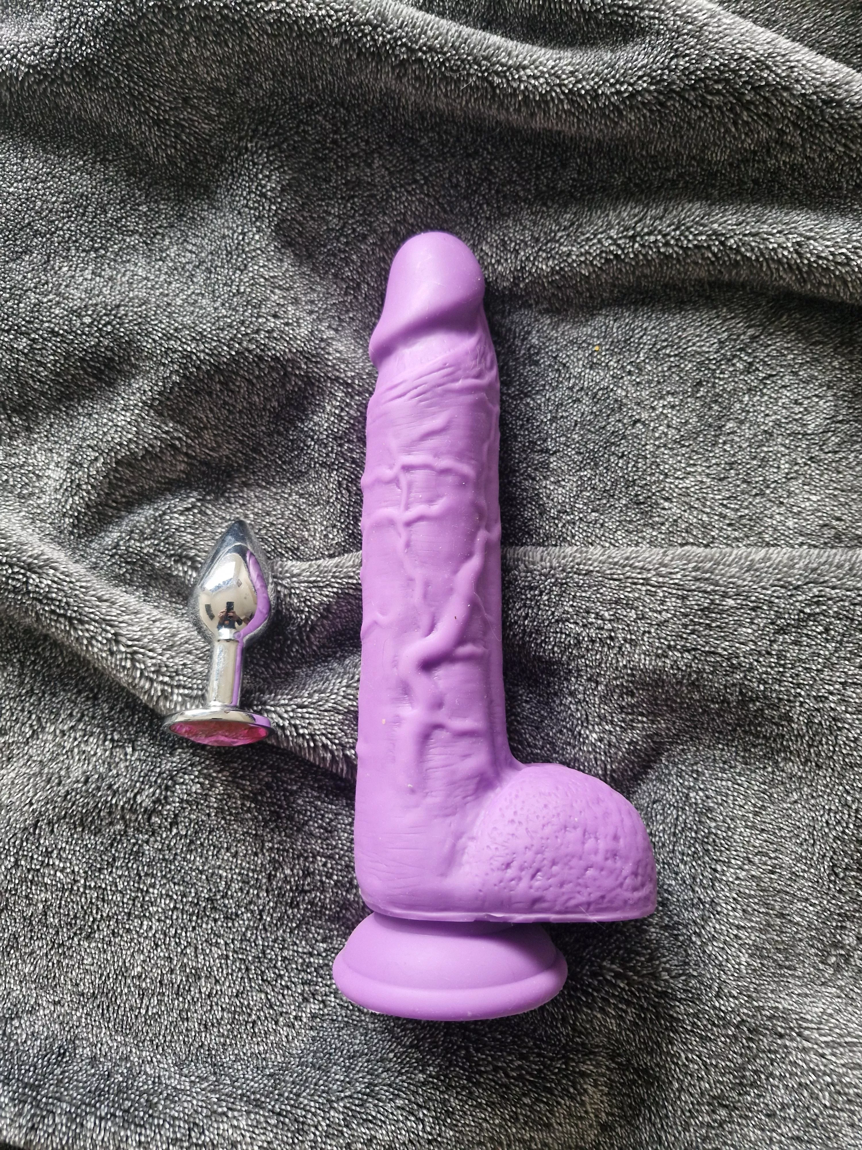 30 uk male love gagging and very tight add me on snapchat and say (toy) lets have some fun together.. bossc19 is my snapchat