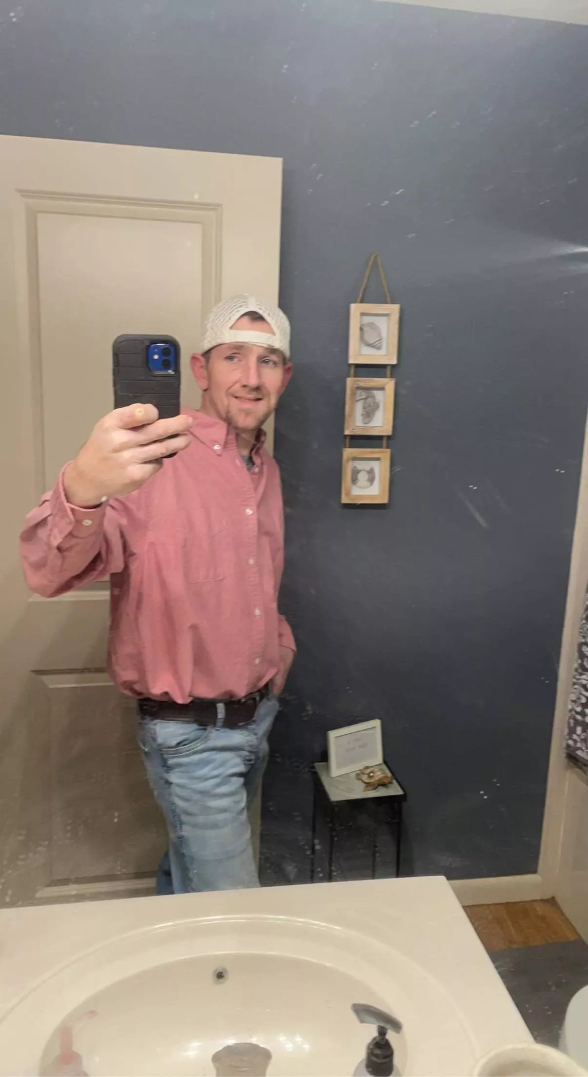 38m looking for female preferably Fayetteville or Elkins. 