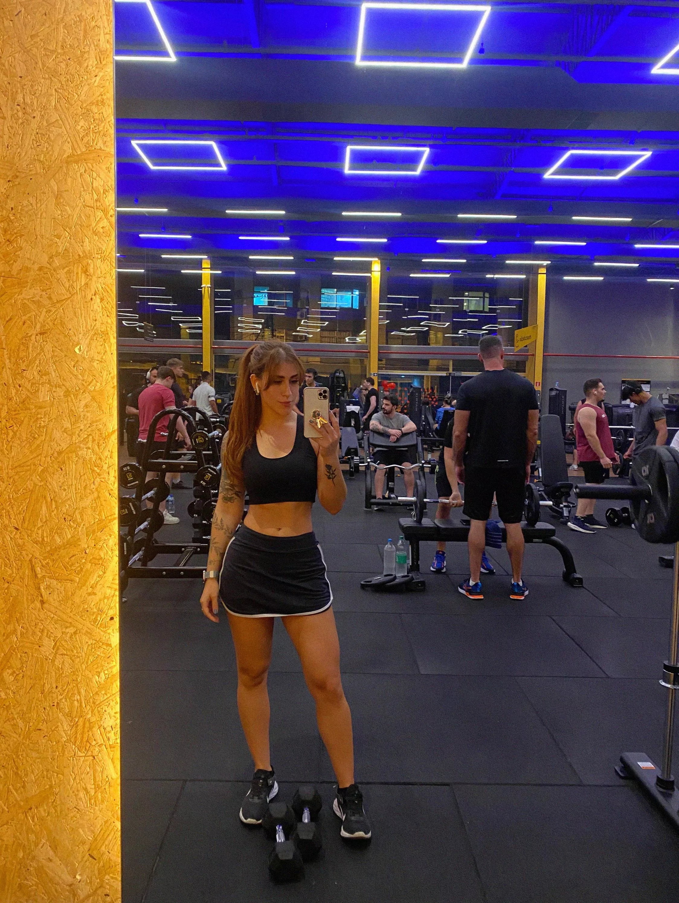 Back in my element! Hitting the gym hard after a busy week at the medical expo. 