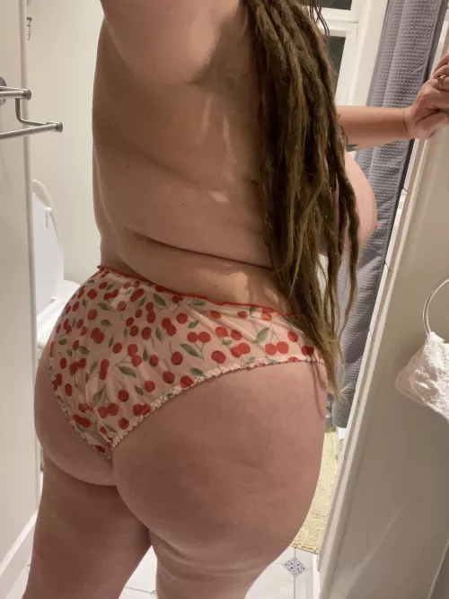 Bringing the thickness with the quickness 😘