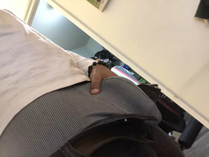 Cant sleep roomie can u lend a hand