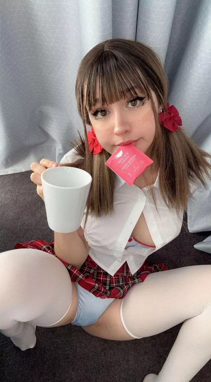 come and fill my petite college body tonight