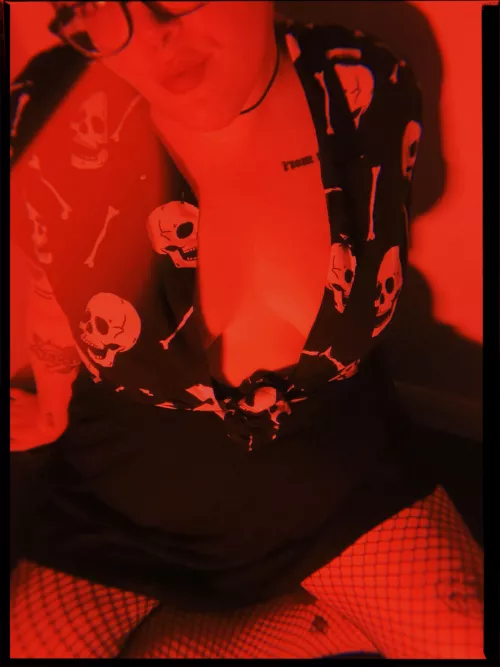 Crawl on me. Sink into me. Die for me. 