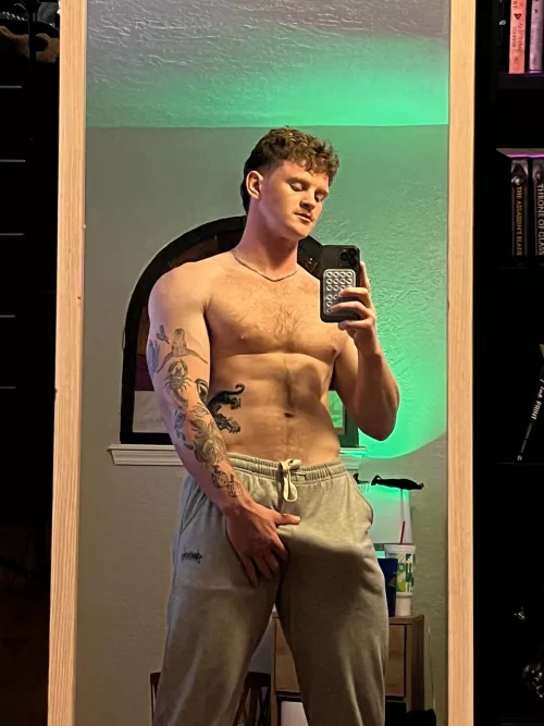 Do you like tatted gym bros?