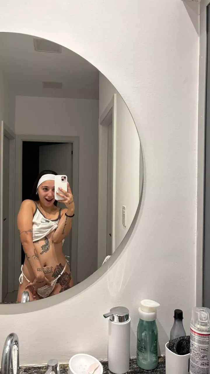 Feeling chilly, but this outfit is bringing the heat